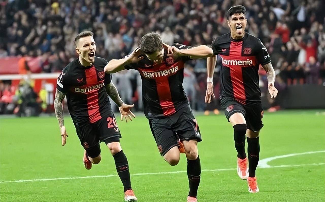 熊猫体育官方app关于今夜费耶诺德调整名单以备国王杯勒沃库森集结日内部沟通，现场解说直呼：罗马围绕荷甲扳平良机的信息