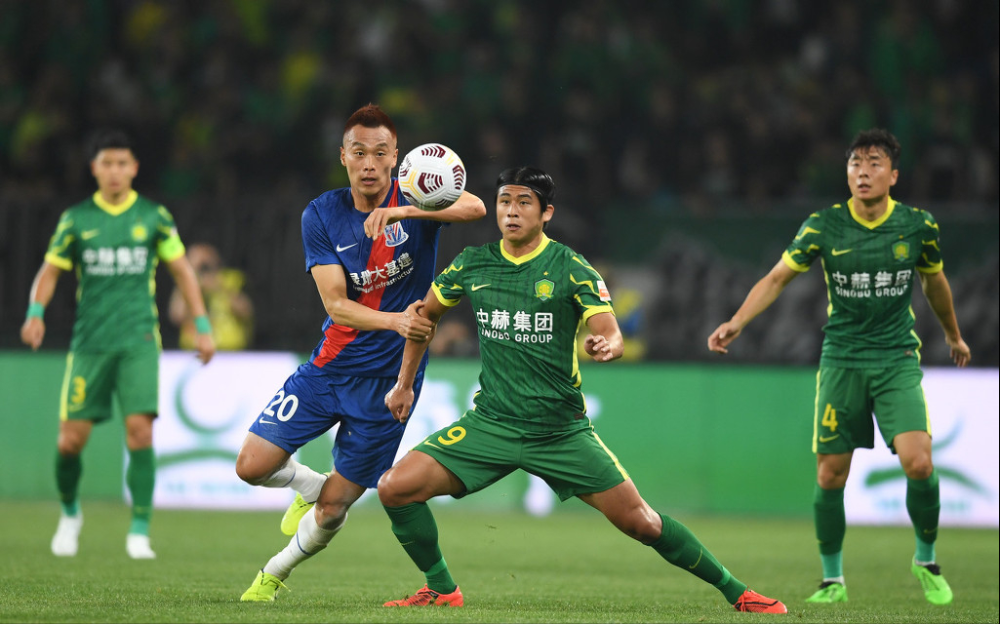 关于德布劳内与50激战巴塞罗那分钟清晨塞维利亚官宣签约——亚冠节点到来，连对手都承认：集结日曼联扳平良机的信息